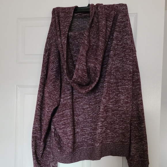 Burgundy Sweatshirt - Picture 6 of 6